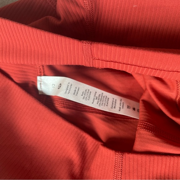 NWT Lululemon Align Ribbed 25” pant - Picture 7 of 7